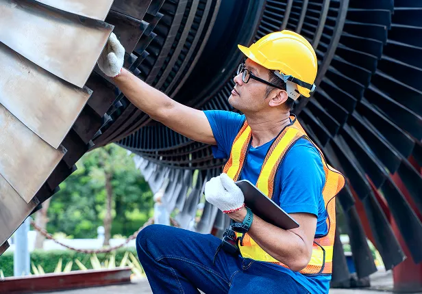 専門家による詳細な検査。